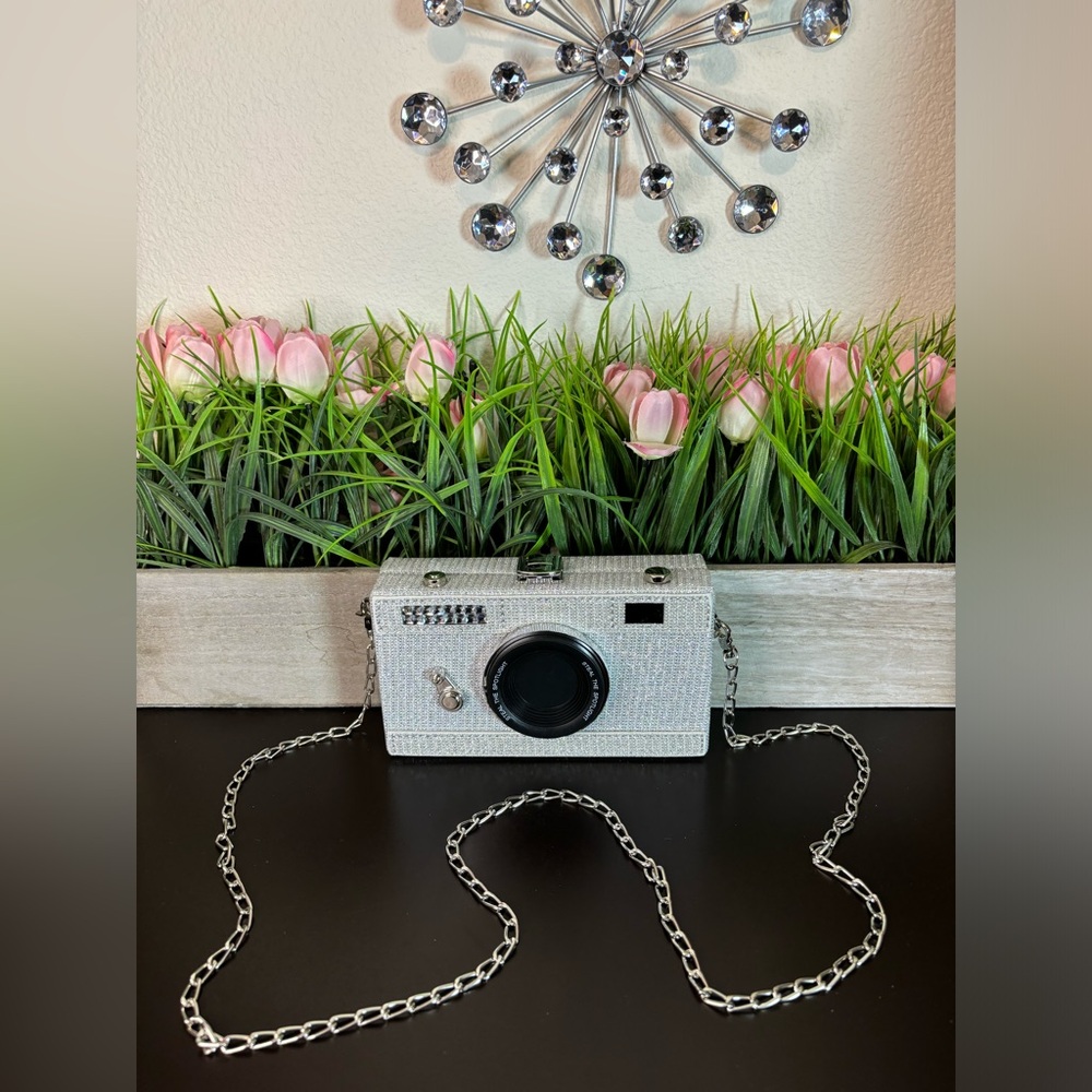 Boutique New silver sparkly camera designed crossbody handbag